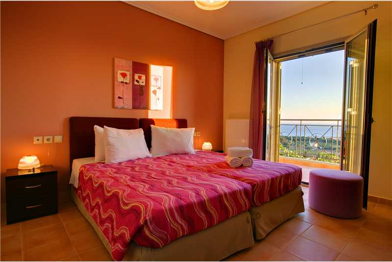 Villa Alexandra twin bedroom with private balcony